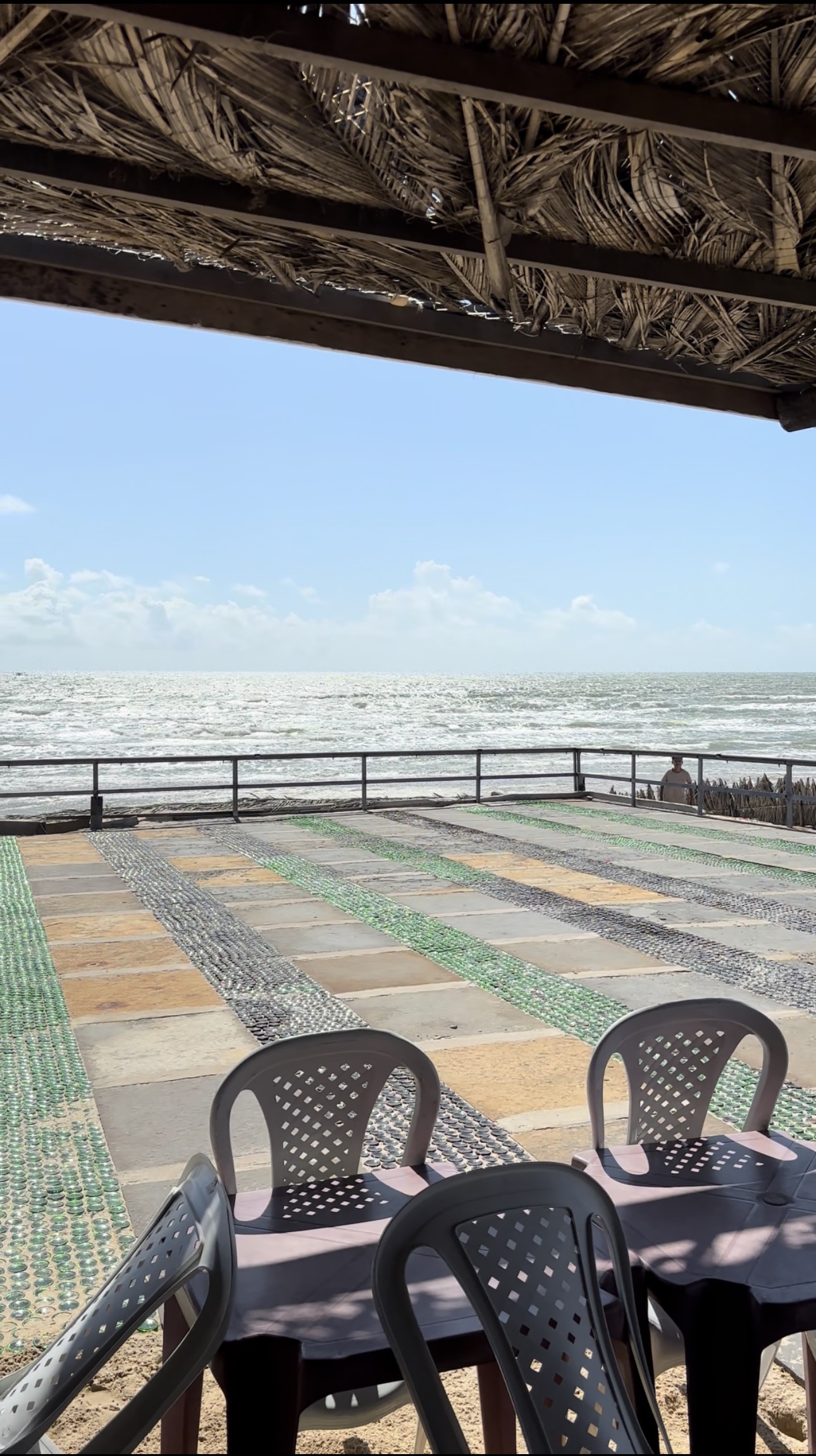 Praia do Barro Vermelho em Paulino Neves, Maranhão – destino turístico próximo aos Lençóis Maranhenses